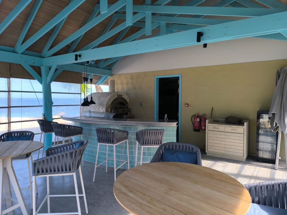 Four Seasons Desroches Island, Seychelles - pizzeria and kitchen equipment installed by VME Group (view 05)