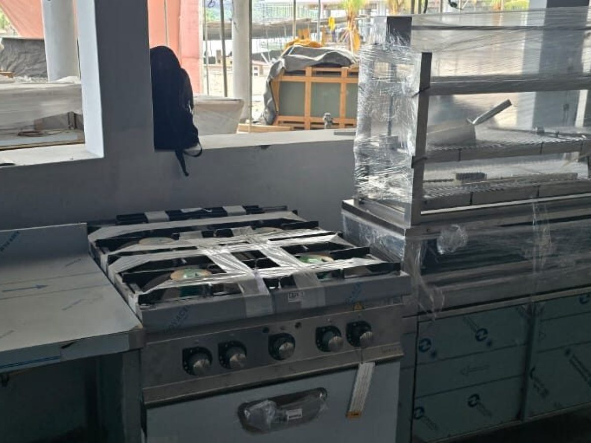 Melia Seafront, Eden Island, Seychelles - multi-outlet kitchen delivered by VME Group (view 06)