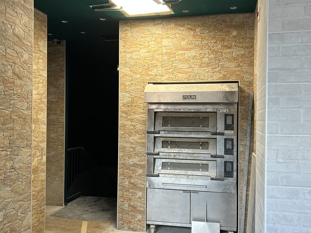 Deck oven installed in the production area of Panificio Elia, Milan