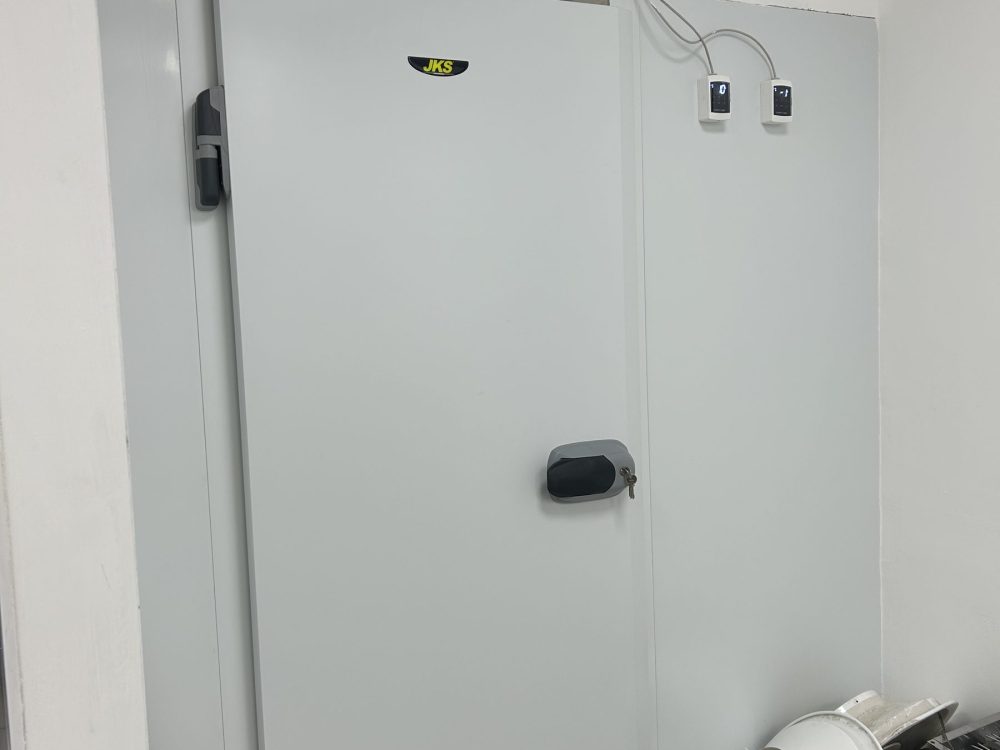 Walk-in refrigeration unit at Panificio Elia, Milan